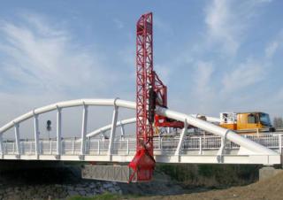 MBI 160-1,7/S Moog Trailer Mounted Articulating Boom Lifts