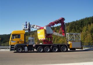 MBL 1600 T Moog MBL 1600 T