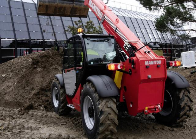 Manitou MT 733 EASY Comfort (STV) Telehandler Specs & Dimensions (2019 - 2026)
