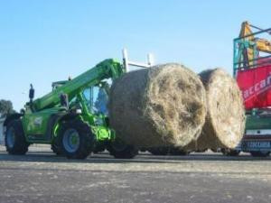 Merlo Multifarmer 29.6 Telehandler Specs & Dimensions (2010 - 2013)