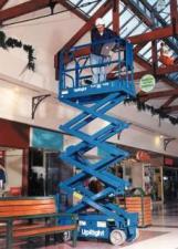 MX 19 UpRight Crawler scissor lifts