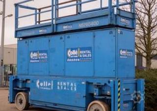 NS 260-600 Omega Lift Wheeled scissor lifts