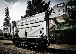 Octopus 23 Oil & Steel Crawler Articulating Boom Lifts