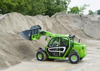 Merlo P 27.6 EE 4 TOP Telehandler Specs & Dimensions (2022 - 2026)