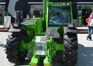 Merlo P 30.10 L Telehandler Specs & Dimensions (2017 - 2020)