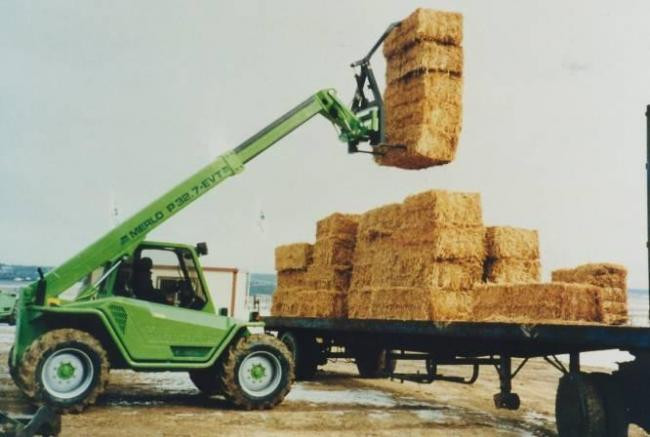 Merlo P 32.7 EVT Telehandler Specs & Dimensions (1996 - 1999)