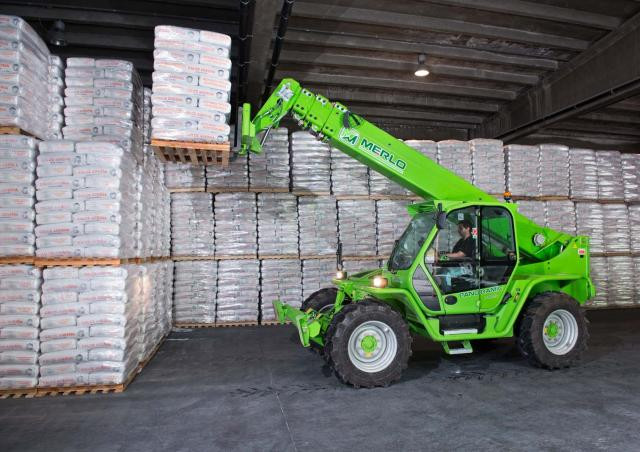 Merlo P 40.17 CS-TOP Telehandler Specs & Dimensions (2022 - 2026)