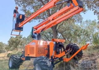 P12 ECO Mecaplús Wheeled Articulating Boom Lifts