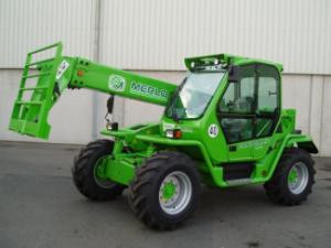 Merlo Panoramic P 40.9 Telehandler Specs & Dimensions (2006 - 2011)