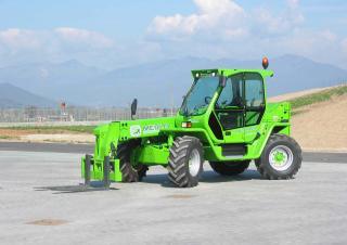 Merlo Panoramic P 40.9 Plus Telehandler Specs & Dimensions (2016 - 2018)