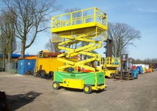 PE 110 Iteco Wheeled scissor lifts