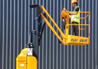 PIAF 880R ATN Single Vertical Mast Boom Lifts