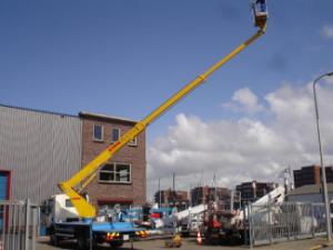PLA 210 CMC Truck Mounted Telescopic Boom Lifts
