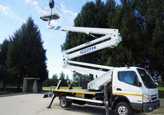 PNT 27 14 ISOLI Trailer Mounted Articulating Boom Lifts