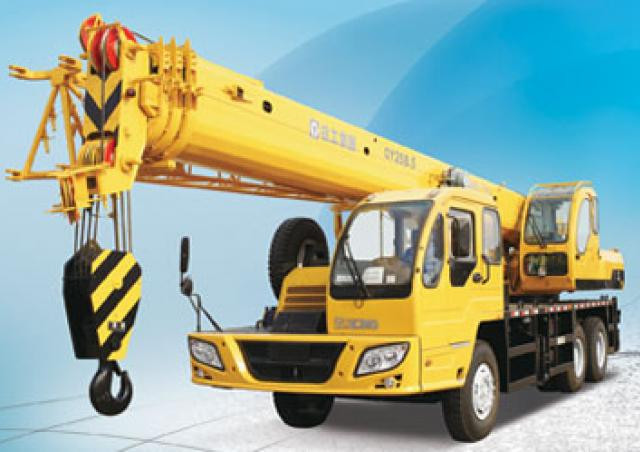 XCMG QY25B.5 crane - load chart, specs & dimensions (2017 - 2026)