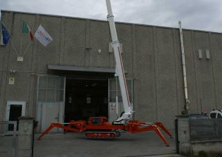 RA31 Easy Lift Crawler Articulating Boom Lifts