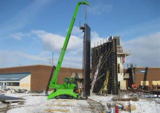Merlo Roto 45.19 Rotating Telehandler Specs & Dimensions (2010 - 2013)