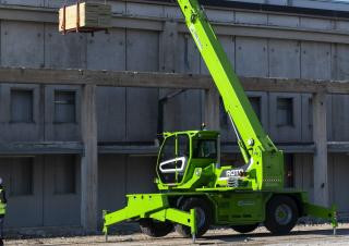 Merlo Roto 50.26 S Plus Rotating Telehandler Specs & Dimensions (2020 - 2021)