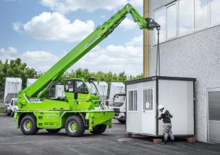 Merlo Roto 50.30 S Plus Rotating Telehandler Specs & Dimensions (2020 - 2021)
