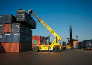 Hyster RS 46-37 IH Reach Stacker Specs & Dimensions (2010 - 2011)