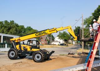 RS10-55 Gehl Telehandler Specs & Dimensions