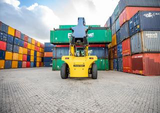 Hyster RS46-41XD/62S Reach Stacker Specs & Dimensions (2022 - 2026)