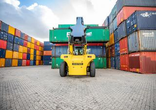 Hyster RS46-41XD/67S Reach Stacker Specs & Dimensions (2022 - 2026)
