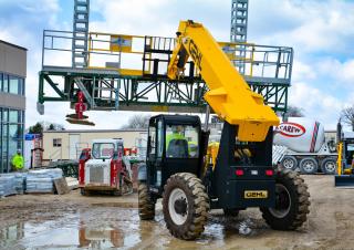 RS8-42 Gehl Telehandler Specs & Dimensions