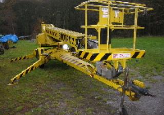 RTZ 210 Simon Trailer Mounted Telescopic Boom Lifts