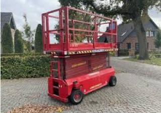 S 131 E 12/16 German Standard Lift Wheeled scissor lifts