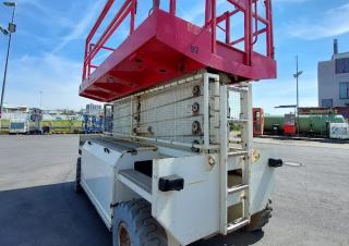 S 154-18 E 4WD S HAB Wheeled scissor lifts