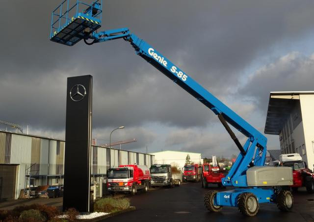 Genie S 85 D Wheeled Telescopic Boom Lifts (2001 - 2008) Specifications & Dimensions
