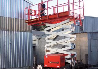 S2770RT Snorkel Wheeled scissor lifts
