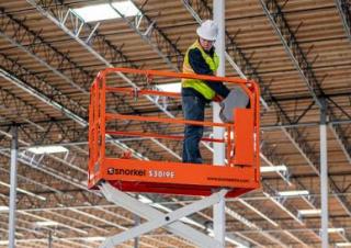 S3019E Snorkel Wheeled scissor lifts