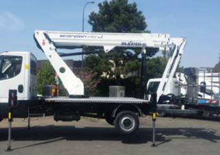 Scorpion 2112J Oil & Steel Truck Mounted Telescopic Boom Lifts