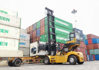 Sany SDCE100K9-T Reach Stacker Specs & Dimensions (2025 - 2026)