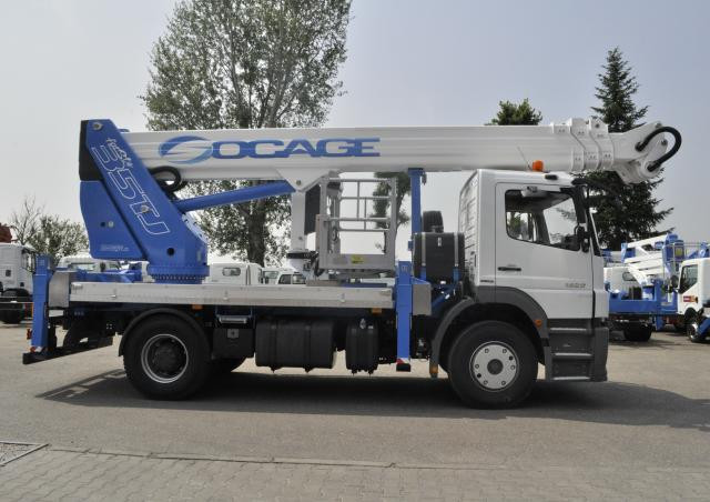 Socage Sioux 38/30 Trailer Mounted Articulating Boom Lifts (1997 - 2005) Specifications & Dimensions