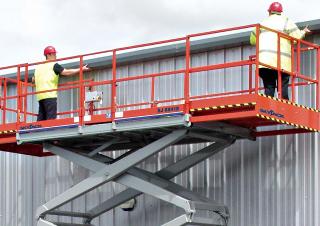 SJ 6832 E Skyjack Wheeled scissor lifts
