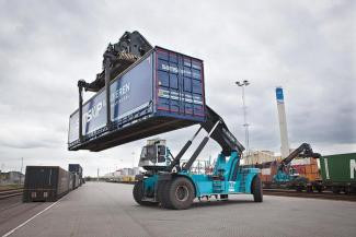 Konecranes SMV 4545 CBX 5 Reach Stacker Specs & Dimensions (2007 - 2010)