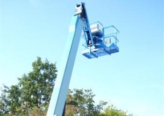 SR18AJ Aichi Crawler Telescopic Boom Lifts