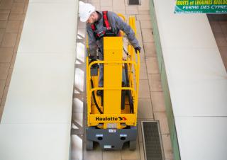 STAR 20 Haulotte Single Vertical Mast Boom Lifts