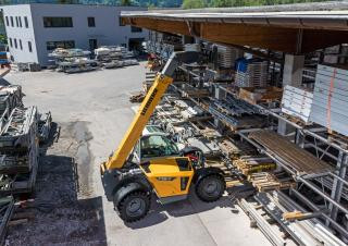 Liebherr T 32-7 Telehandler Specs & Dimensions (2020 - 2026)