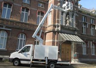 Taurus 230-14 ML Custers Trailer Mounted Articulating Boom Lifts