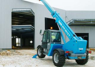 Genie Telelift 3013 Telehandler Specs & Dimensions (2002 - 2004)