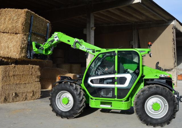 Merlo TF 35.7 CS-120 Telehandler Specs & Dimensions (2015 - 2016)