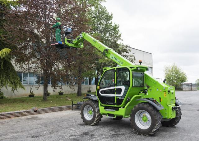 Merlo TF 38.10 CS-116 Telehandler Specs & Dimensions (2022 - 2026)