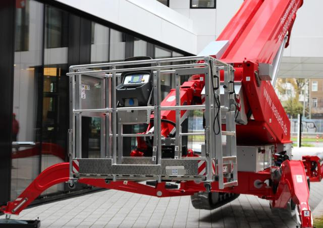 TEUPEN TL127AJplus Crawler Articulating Boom Lifts (2025 - 2026) Specifications & Dimensions