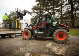 Bobcat TL26.60 Low Cab 100 IV Telehandler Specs & Dimensions (2017 - 2021)