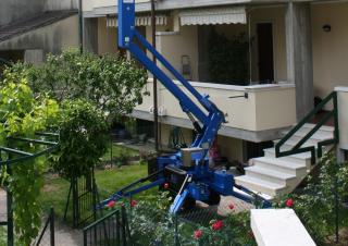 Traccess 135 CTE Crawler Articulating Boom Lifts