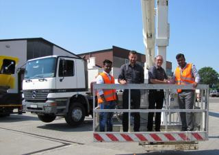 Ruthmann TU 700 Truck Mounted Telescopic Boom Lifts (2001 - 2013) Specifications & Dimensions